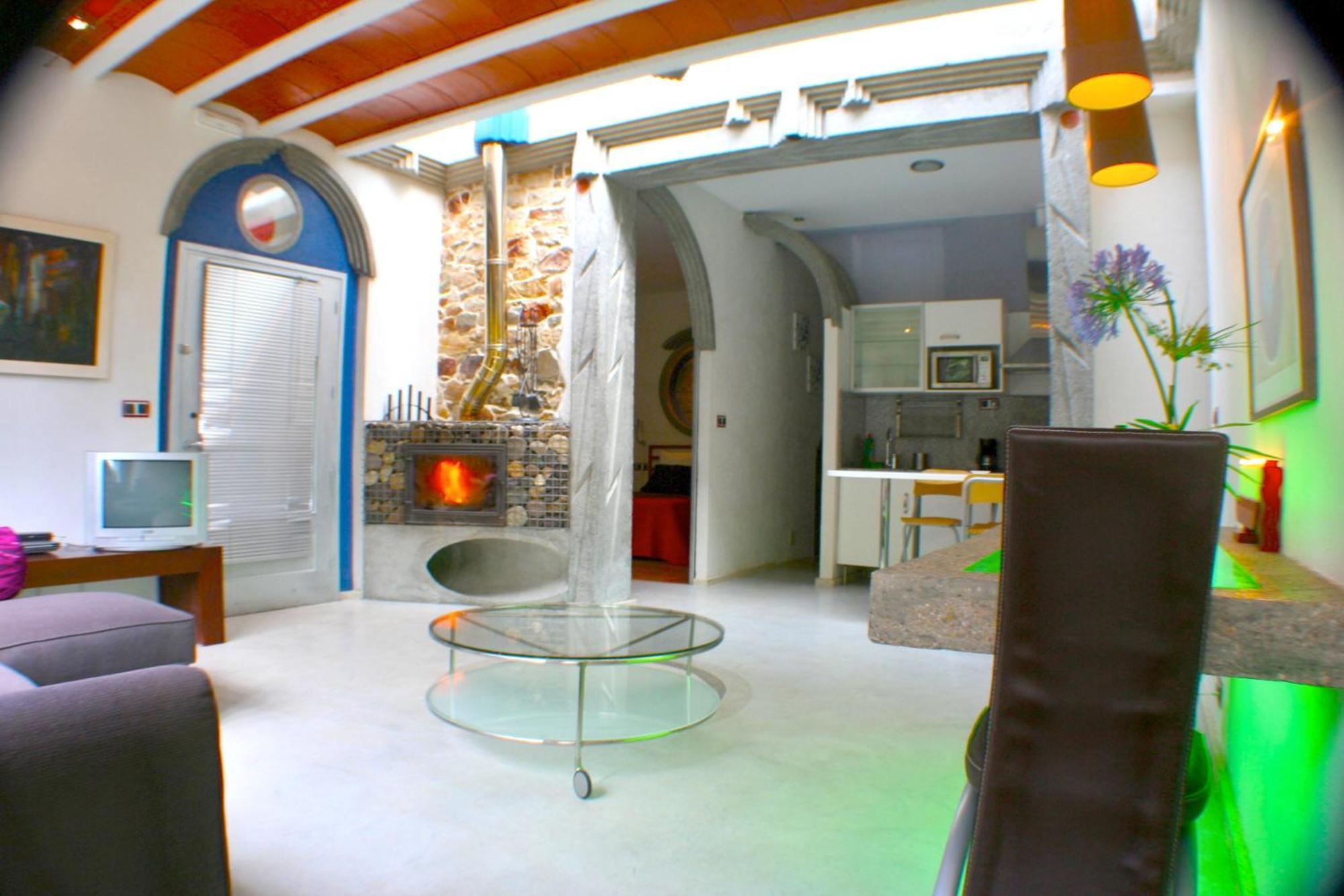 Zentral Club Apartamento Proton-Jacuzzi Belmonte De Miranda Cameră foto